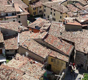 Blick von der Burg auf die Altstadt von Malcesine
