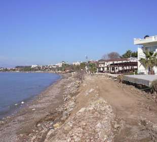 Abriss und Umbau am Strand für die neue Promenade