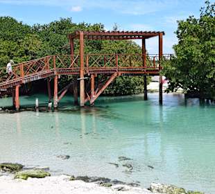 Lagune ein paar Hotels weiter