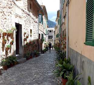Eine Gasse in Valldemossa