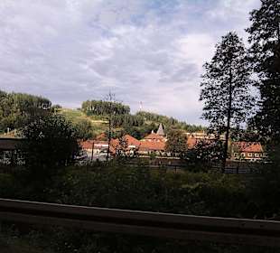 Widok na stok z ulicy