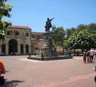 "Parque de Colon" mit Kolumbusdenkmal