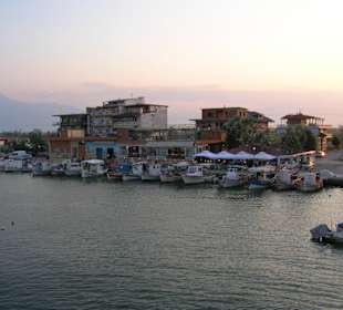 Port oraz restauracja rybna