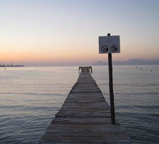 Steg am Strand von Playa de Muro