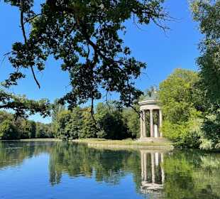 Park beim Schloss Nymphenburg 