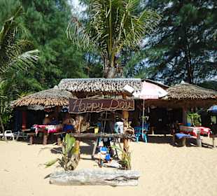 So sieht es aus, mit den runden Strohschirmen