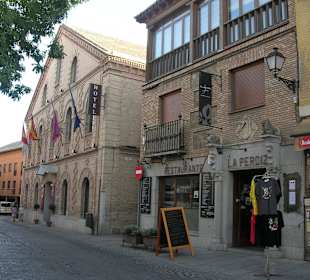 Fachada del restaurante La Perdiz