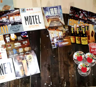 Restaurant Road Stop