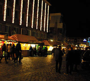 Zum Hauptmarkt runter