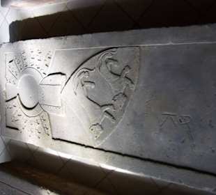 Fränkischer Adel Grabsteinplatten