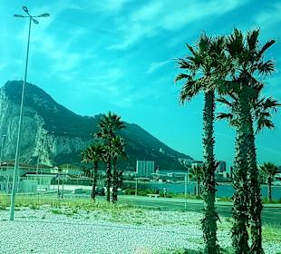 Affenfelsen und St. Michael's Cave