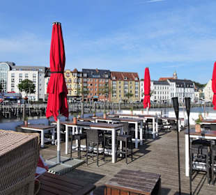 Das Gosch Flensburg Hafenspitze am frühen Morgen