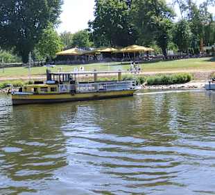 Eine von vielen Elfähren