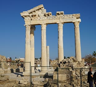 Eingezäunter Apollontempel