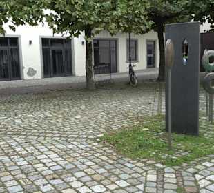 Bronzeskulptur „Innerhalb eines Augenblicks“