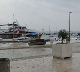 Beim Hafen von Crikvenica