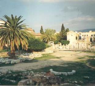 Athen - Am Fuße der Akropolis