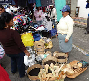 Samstag ist die ganze Stadt ein großer Markt