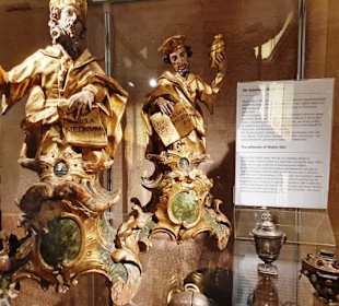 Ausstellungsstücke Vitrine