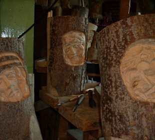  Zwei Lehrlingsarbeiten