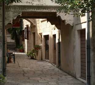 Aufgang bei der Festungsmauer 