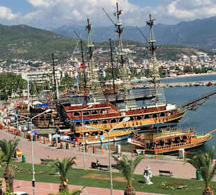 Der Hafen in Alanya schön