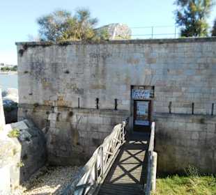 Porte des Deux Moulins