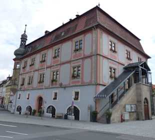 Außentreppe zum 1. Stock