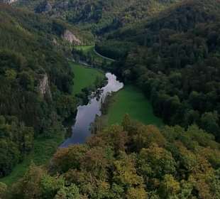 Wander- und Radweg Donau
