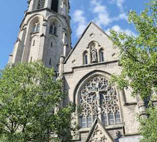 Die Heilig-Kreuz-Kirche in der Pontstraße