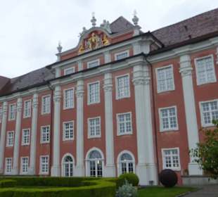 Das Neue Schloss vom Schlossgarten aus gesehen