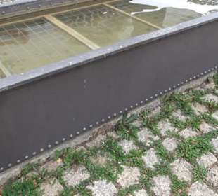 Gusseisener Brunnen Marktplatz Gülstein