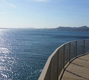Aussichtsplattform am Ende der nörtlichen Bucht