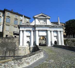 Porta San Giacomo