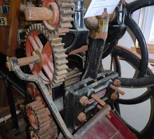 Ausstellung in der Remise der Windmühle Varel