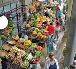 Rundgang durch die Markthalle von Funchal