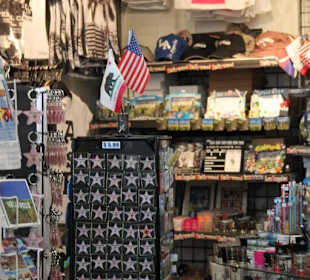 Souvenirladen mit Namenssternen