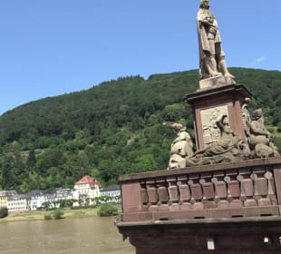 Statuen auf der Alten Brücke