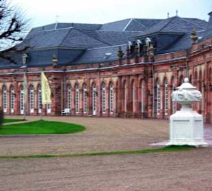 Seitlicher rechter Teil des Schlosses