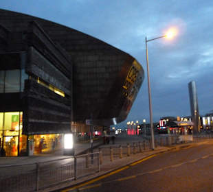Cardiff Bay - The Wales Millennium Centre