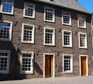 Kirchenhof ruhe pur dort 