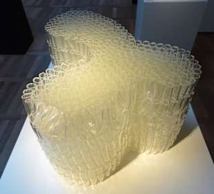 Exponate des Museums für Modernes Glas