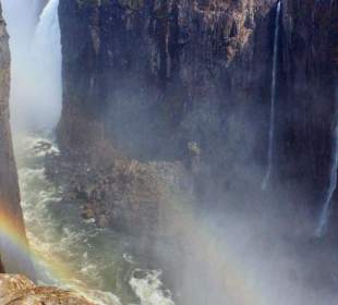 Wodospady Wiktorii - tęcza