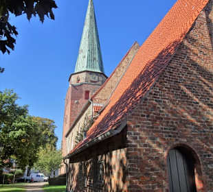 Außenansicht der Kirche St. Lorenz
