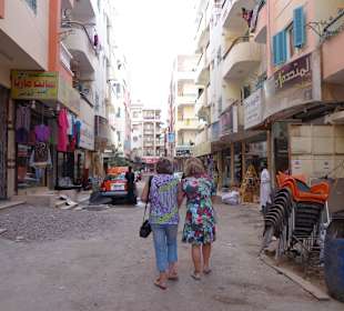 Shoppen in einer Seitenstraße
