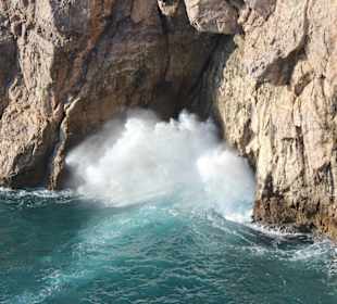  Gischt unter dem Leuchtturm