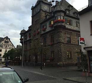 Straße (nebenan gelegenes Rathaus)