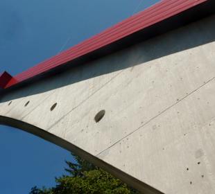 Blick zur Heini-Klopfer-Skiflugschanze