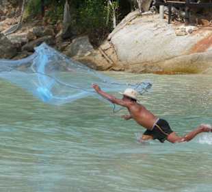 Kata Beach rechts vom Hotel