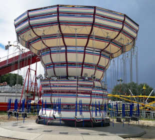 Der Luna-Park bei Tag und Nacht